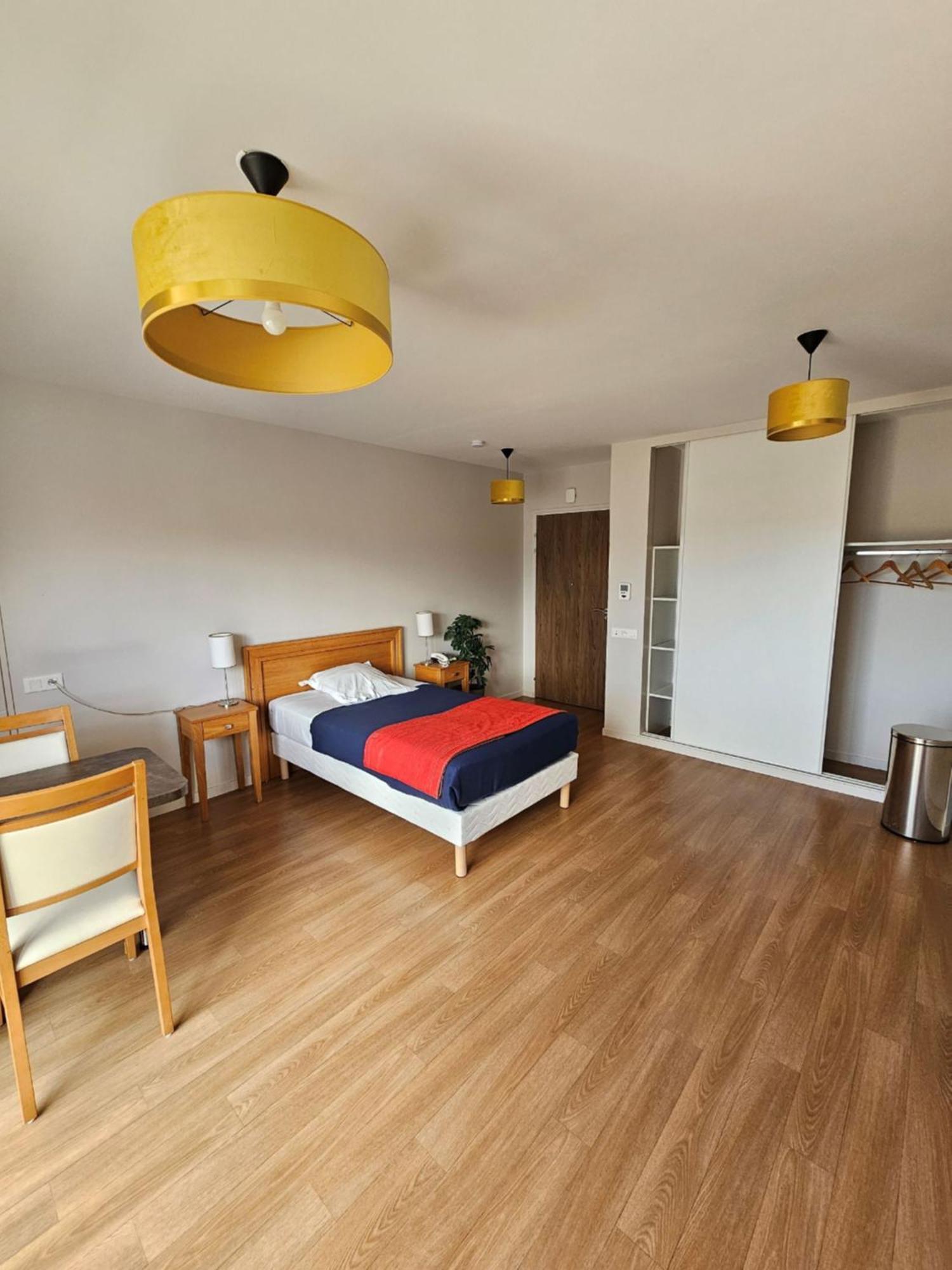 Domitys Le Griffon D'Or Aparthotel Saint-Brieuc Exterior photo