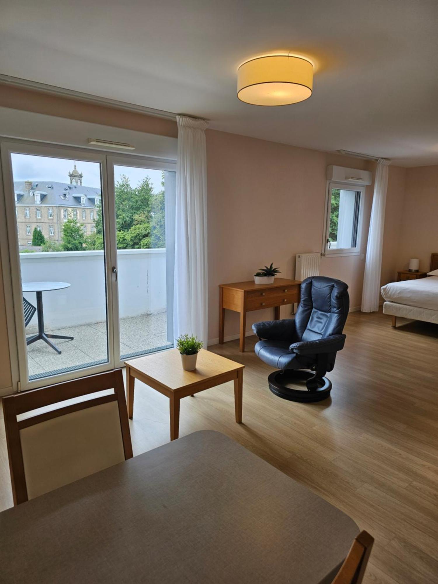 Domitys Le Griffon D'Or Aparthotel Saint-Brieuc Exterior photo